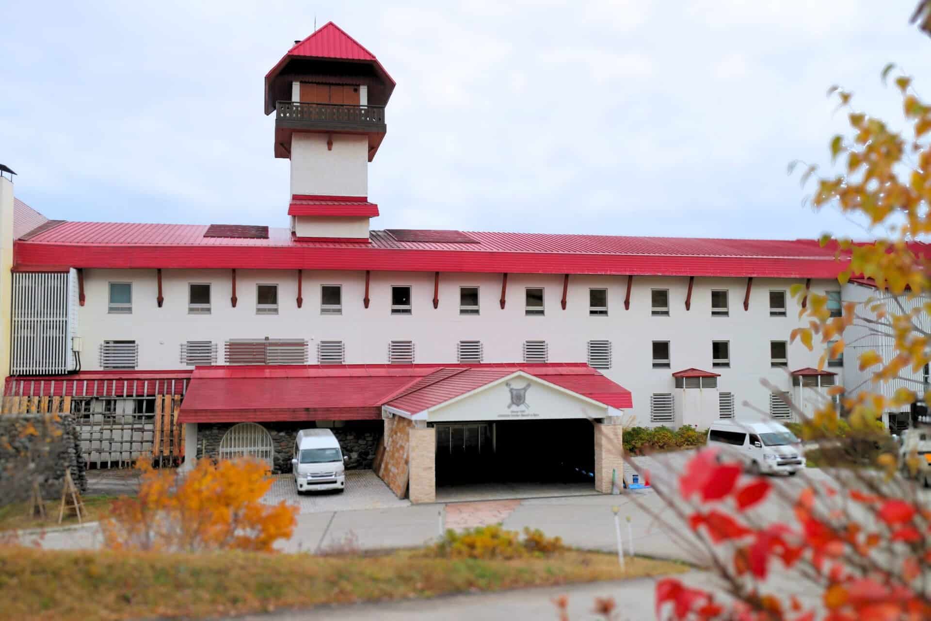 【卒業生インタビュー】妙高で見つけた私らしい働き方。「向いてない」と思っていた接客業への挑戦 6 妙高はねうま複業協同組合の派遣先「赤倉観光ホテル」